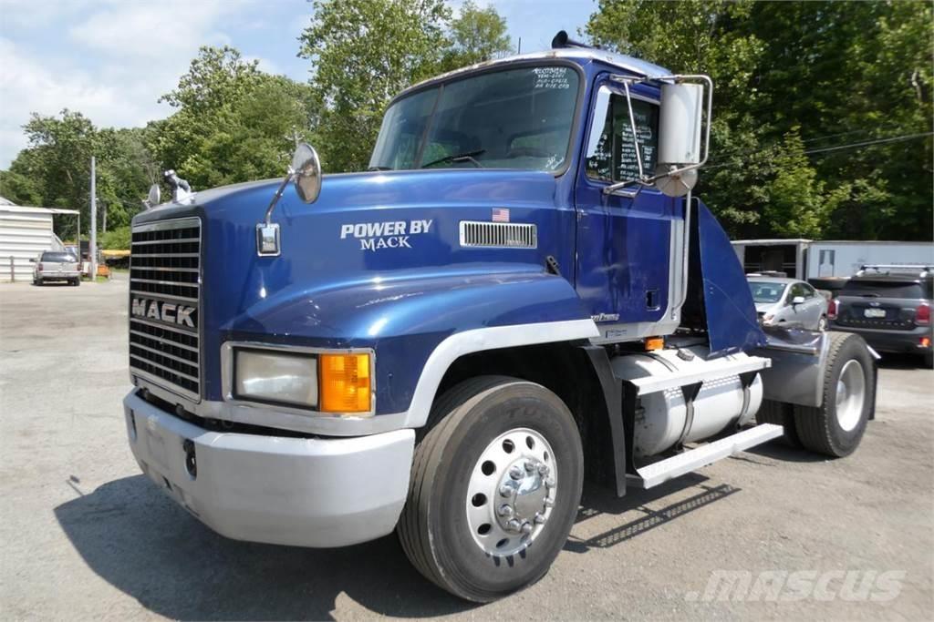 Mack CH612 شاحنات بمقصورة وهيكل