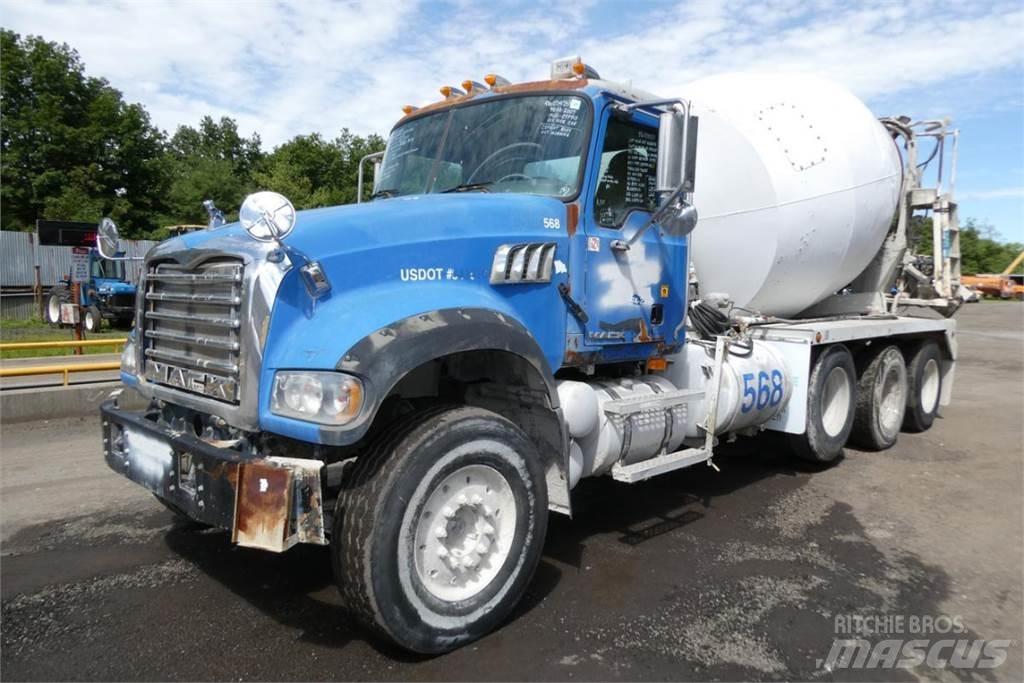 Mack CTP713 شاحنات خرسانة