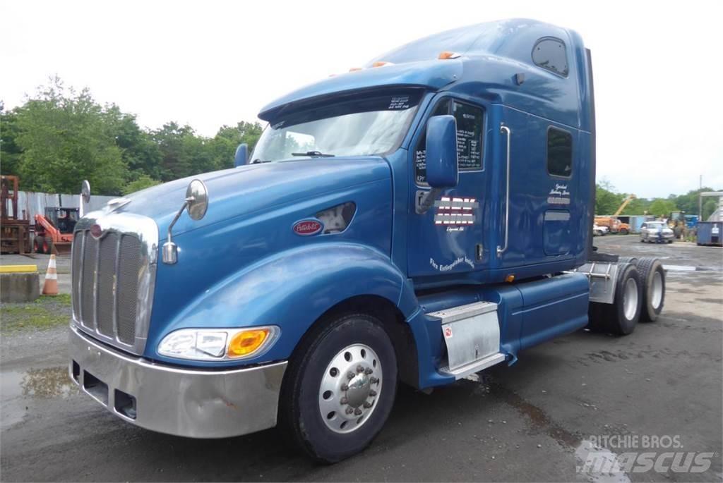 Peterbilt 387 وحدات الجر