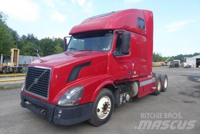 Volvo VNL64T وحدات الجر