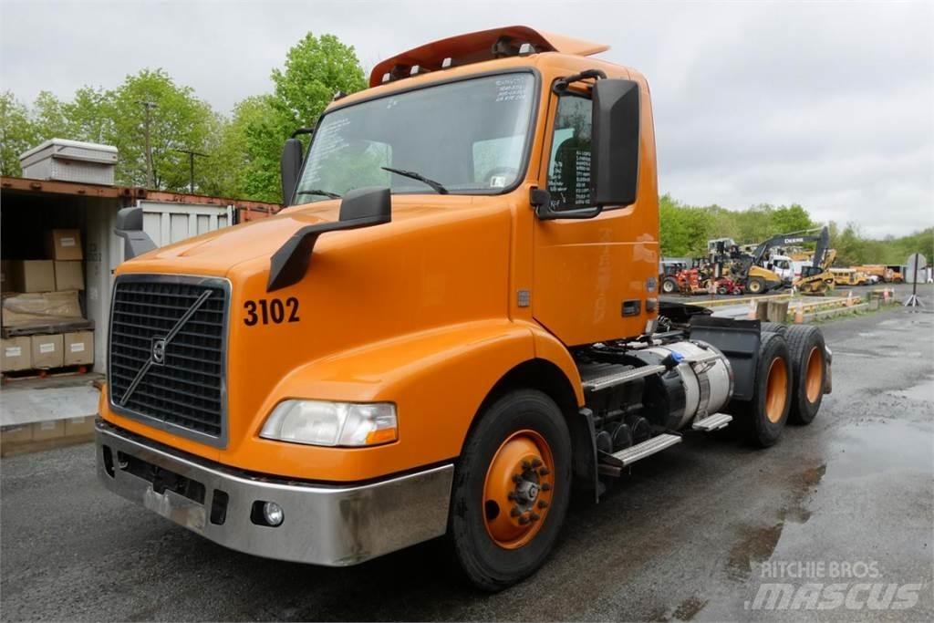 Volvo VNM64T Chassis Cab trucks