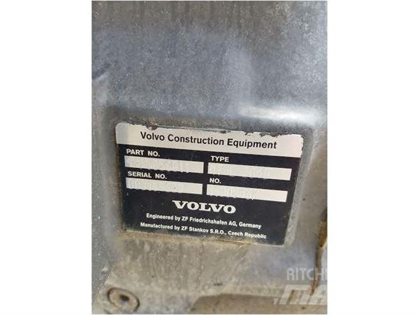 Volvo L45 أخرى