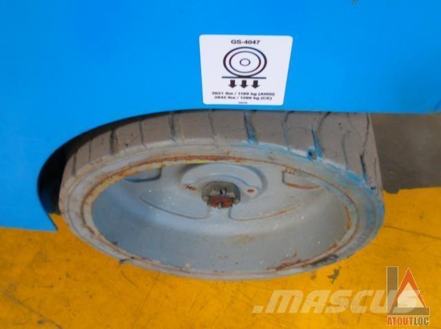 Genie GS-4047 رافعات سلة مفصلية