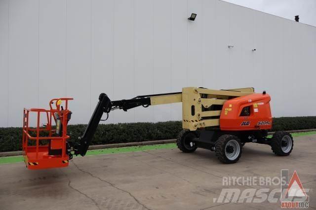 JLG 520AJ رافعات سلة مفصلية