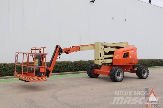 JLG 520AJ رافعات سلة مفصلية