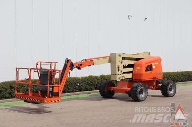 JLG 520AJ رافعات سلة مفصلية