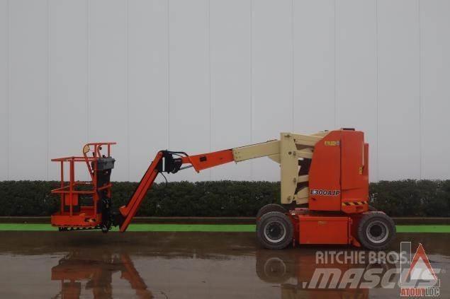 JLG E300AJP رافعات سلة مفصلية