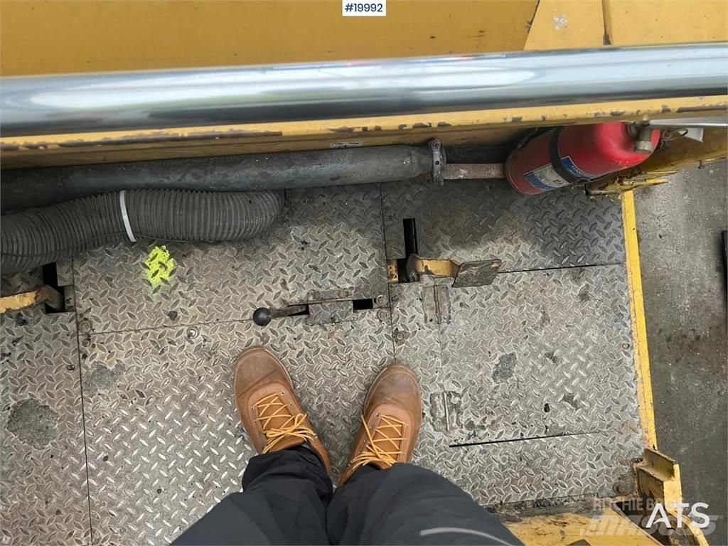 Bitelli BB632 paver معدات السفلتة