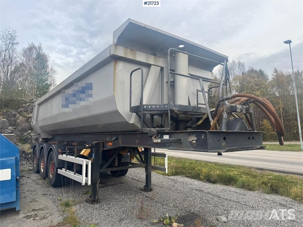 Carnehl Tippsemi. نصف مقطورات قلابة