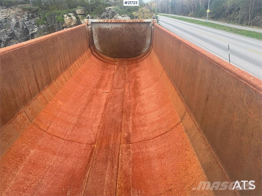 Carnehl Tippsemi. نصف مقطورات قلابة