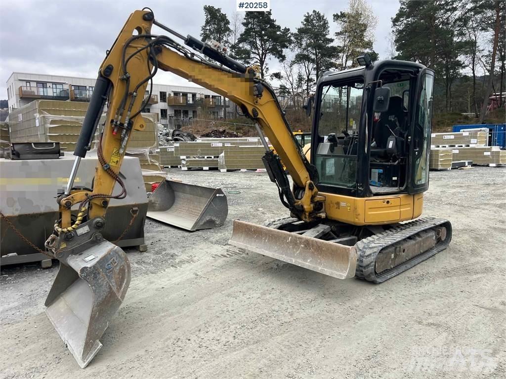CAT 303.5ECR حفارات زحافة