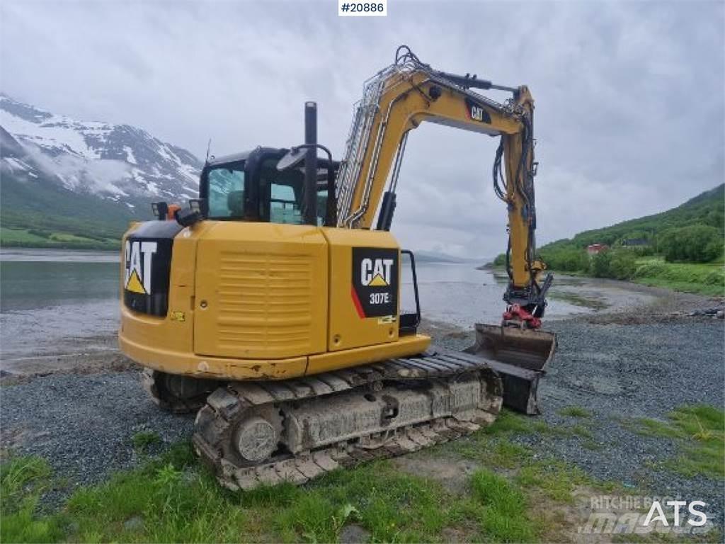 CAT 307 حفارات زحافة