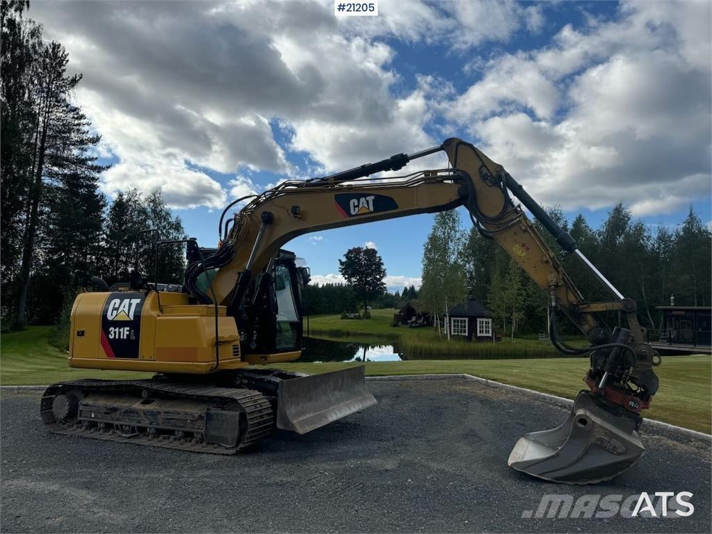 CAT 311FLRR حفارات زحافة