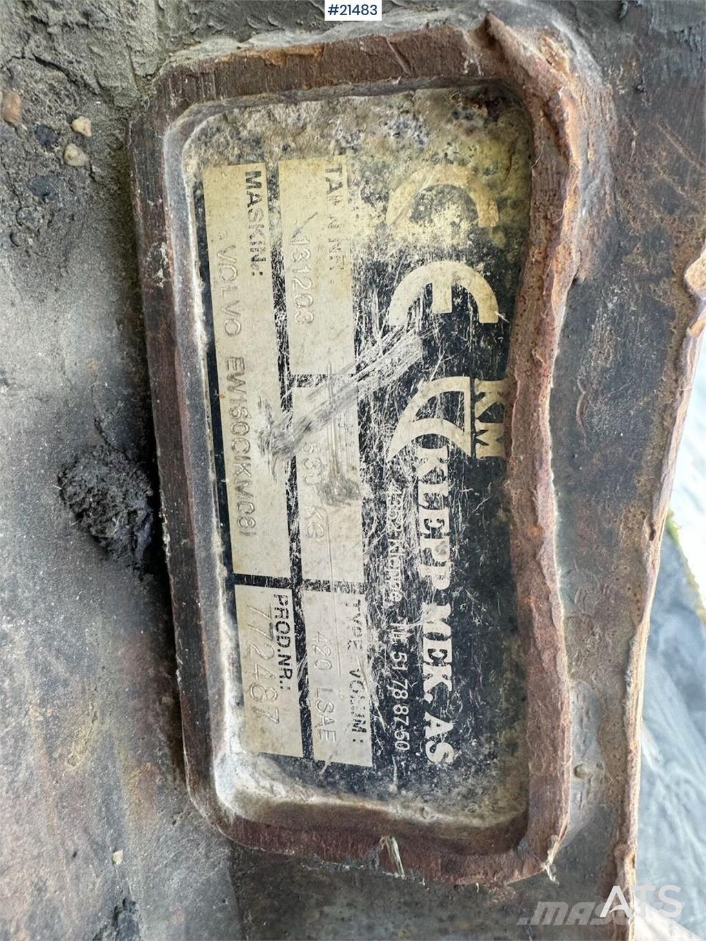 CAT 315 حفارات زحافة