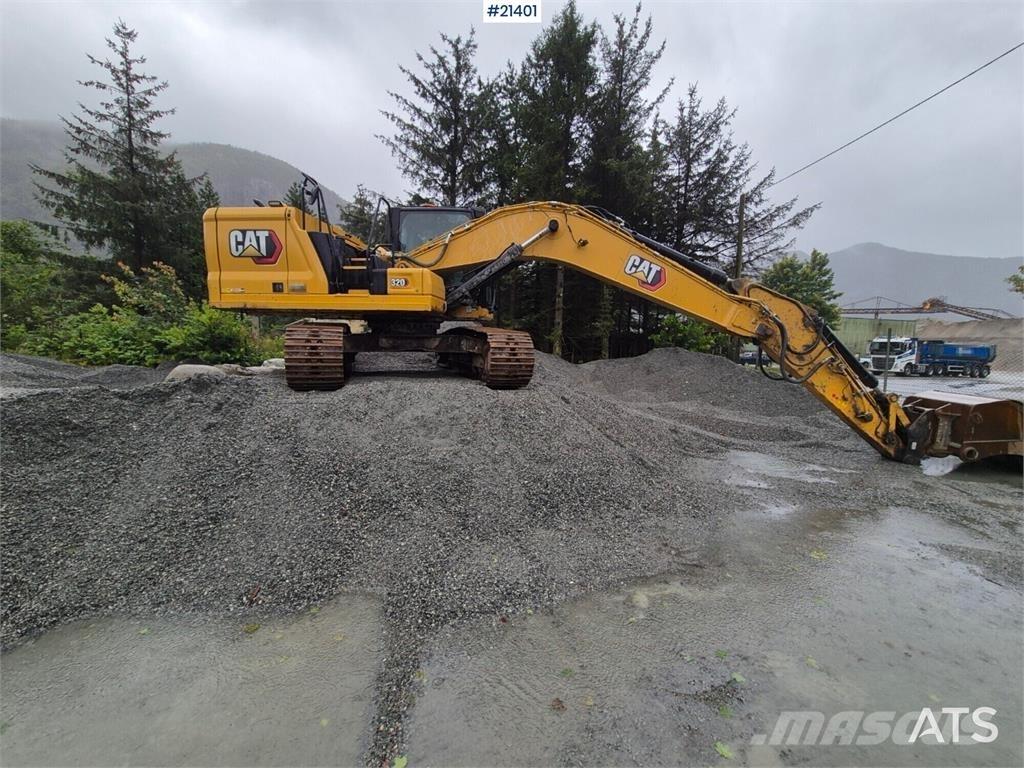 CAT 320 حفارات زحافة