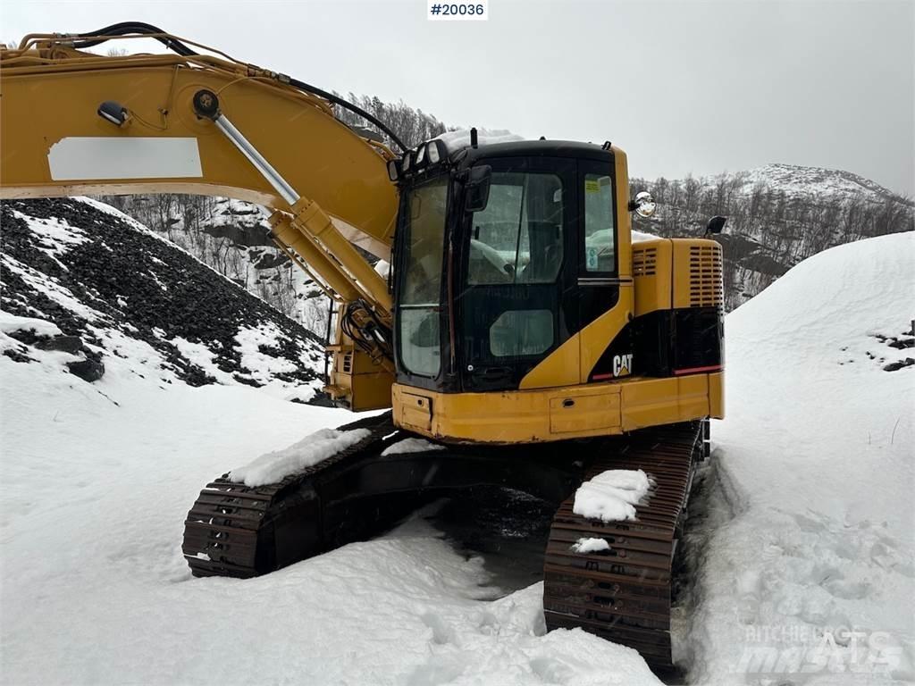 CAT 321C LCR حفارات زحافة
