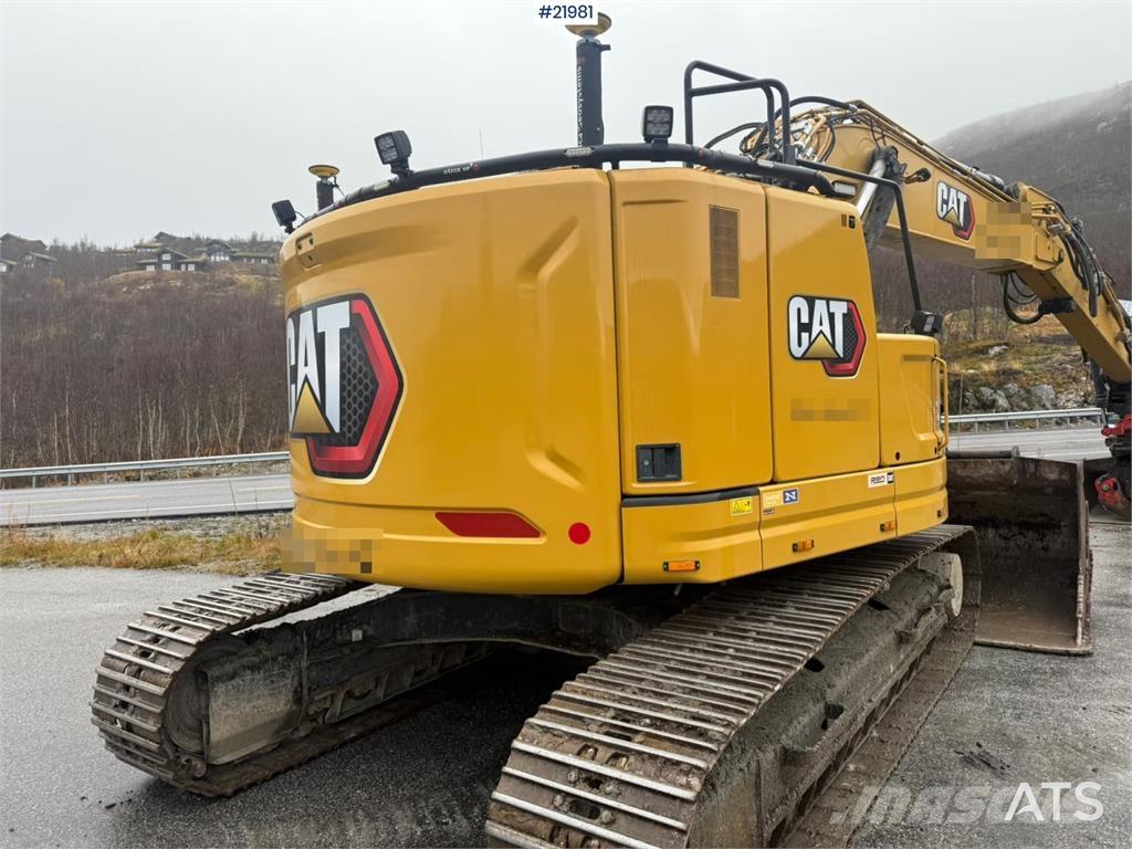 CAT 325 حفارات زحافة