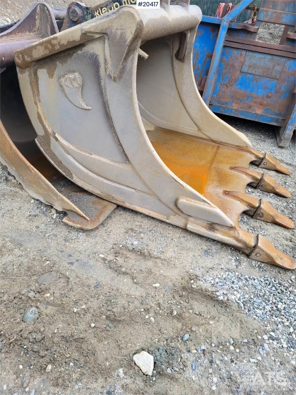 CAT 330F حفارات زحافة