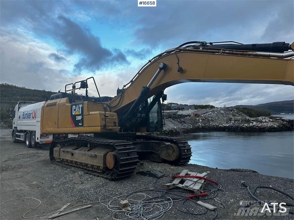CAT 336 FL حفارات زحافة