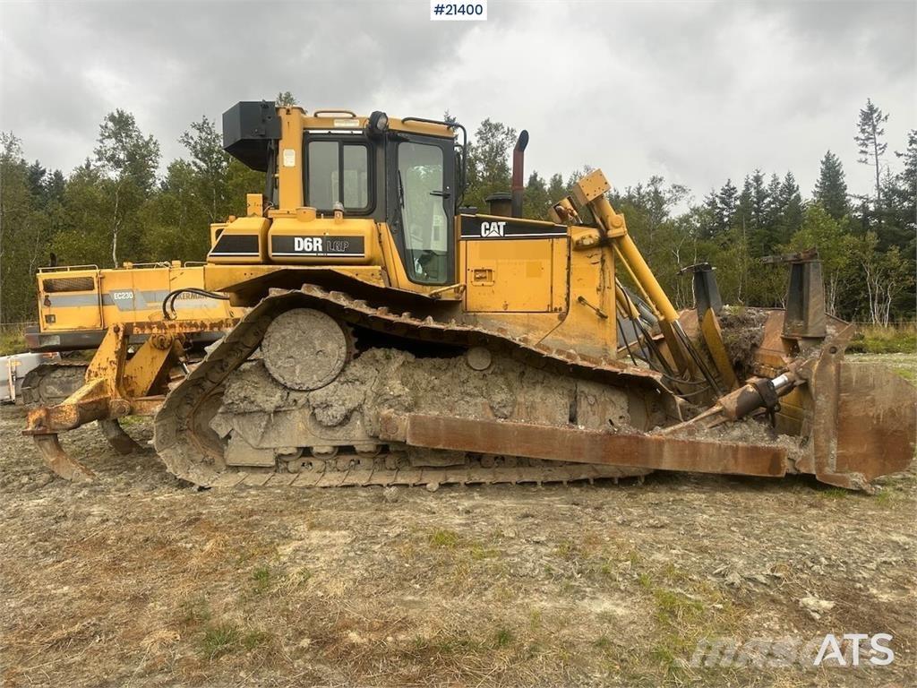 CAT D6R LGP بلدوزرات مجنزرة