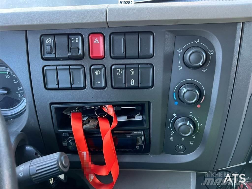 DAF LF 180 شاحنات ذات هيكل صندوقي