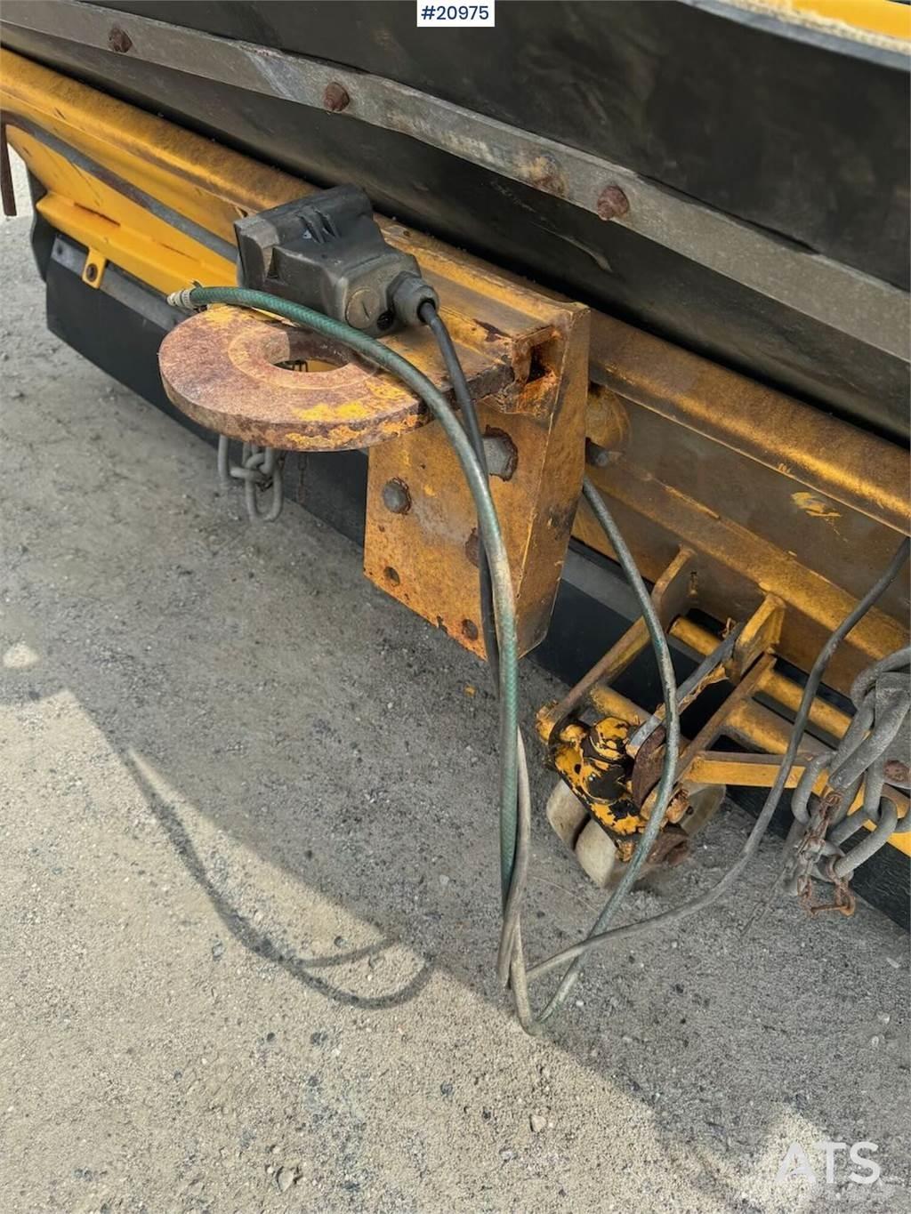 Falköping LB 1000 مكونات أخرى