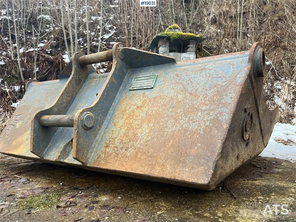 Kubota U48-4 حفارات زحافة