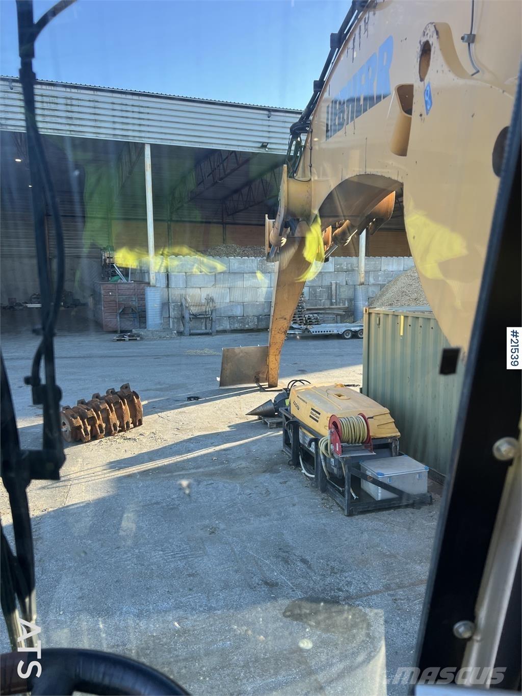 Liebherr A934C حفارات بعجل