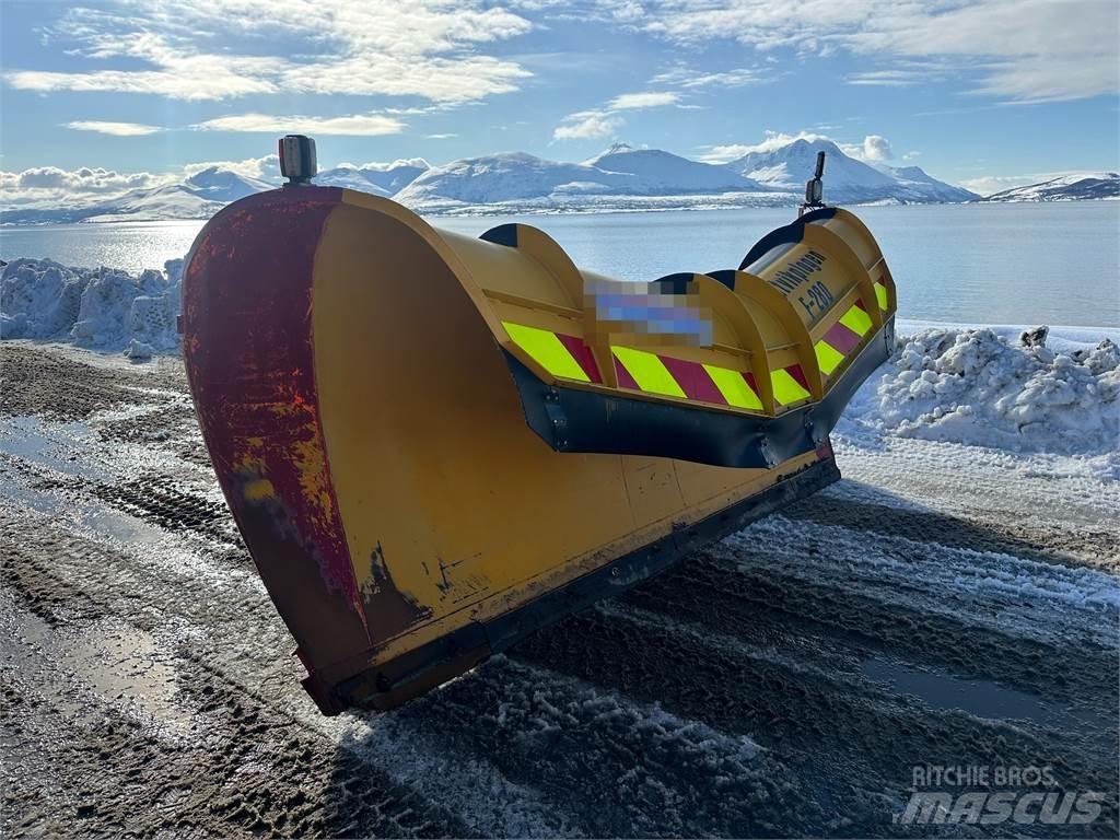  Saltvikplogen F-280 مكونات أخرى