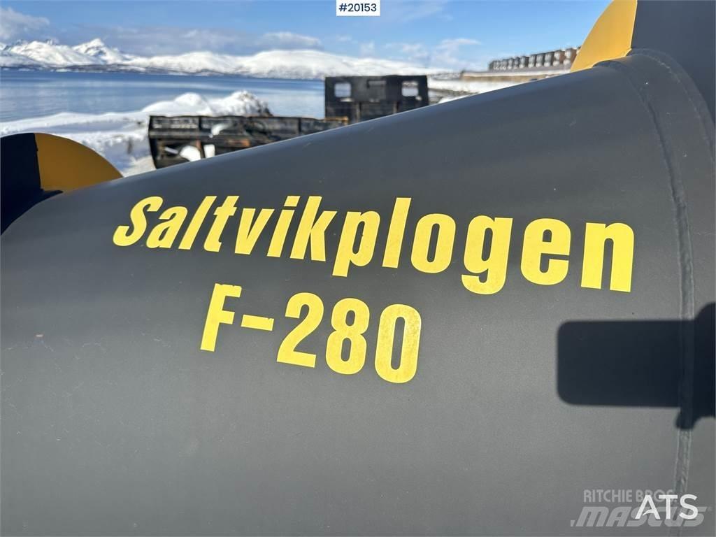  Saltvikplogen F-280 مكونات أخرى