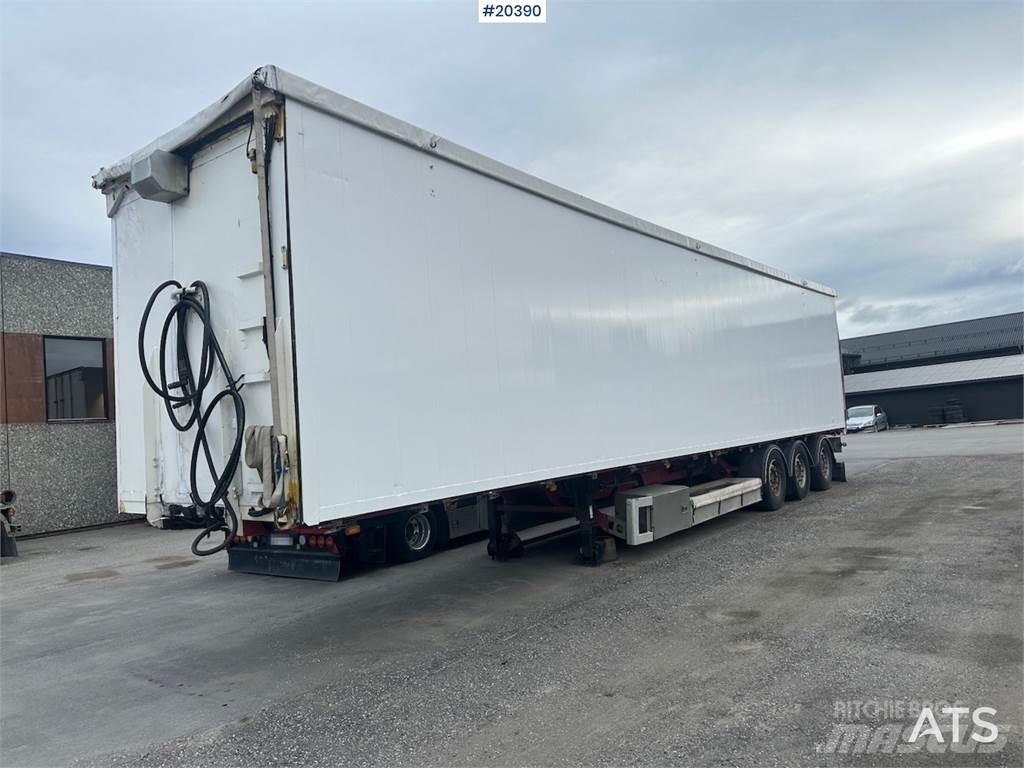 Vang 3 axle trailer مقطورات أخرى