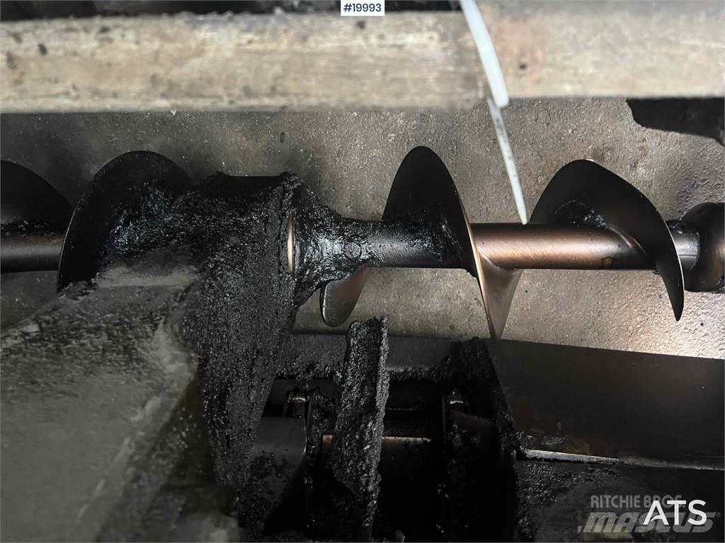 Vögele Super 1303-2 معدات السفلتة