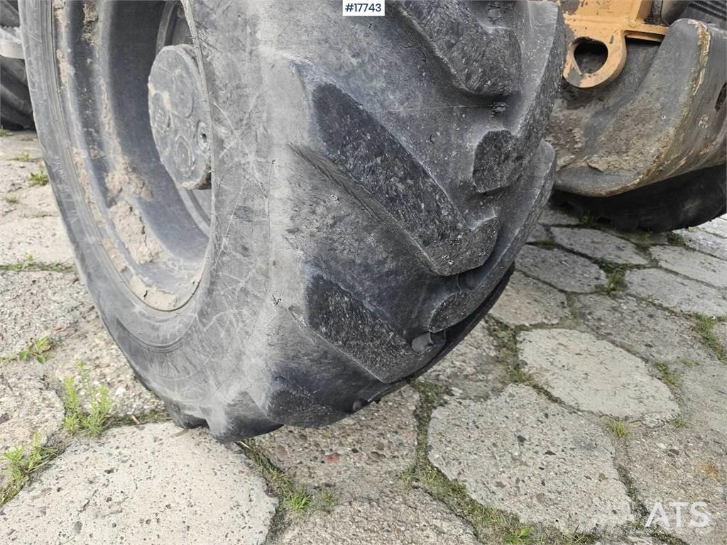 CASE 580SV لوادر ذات جرافات عكسية