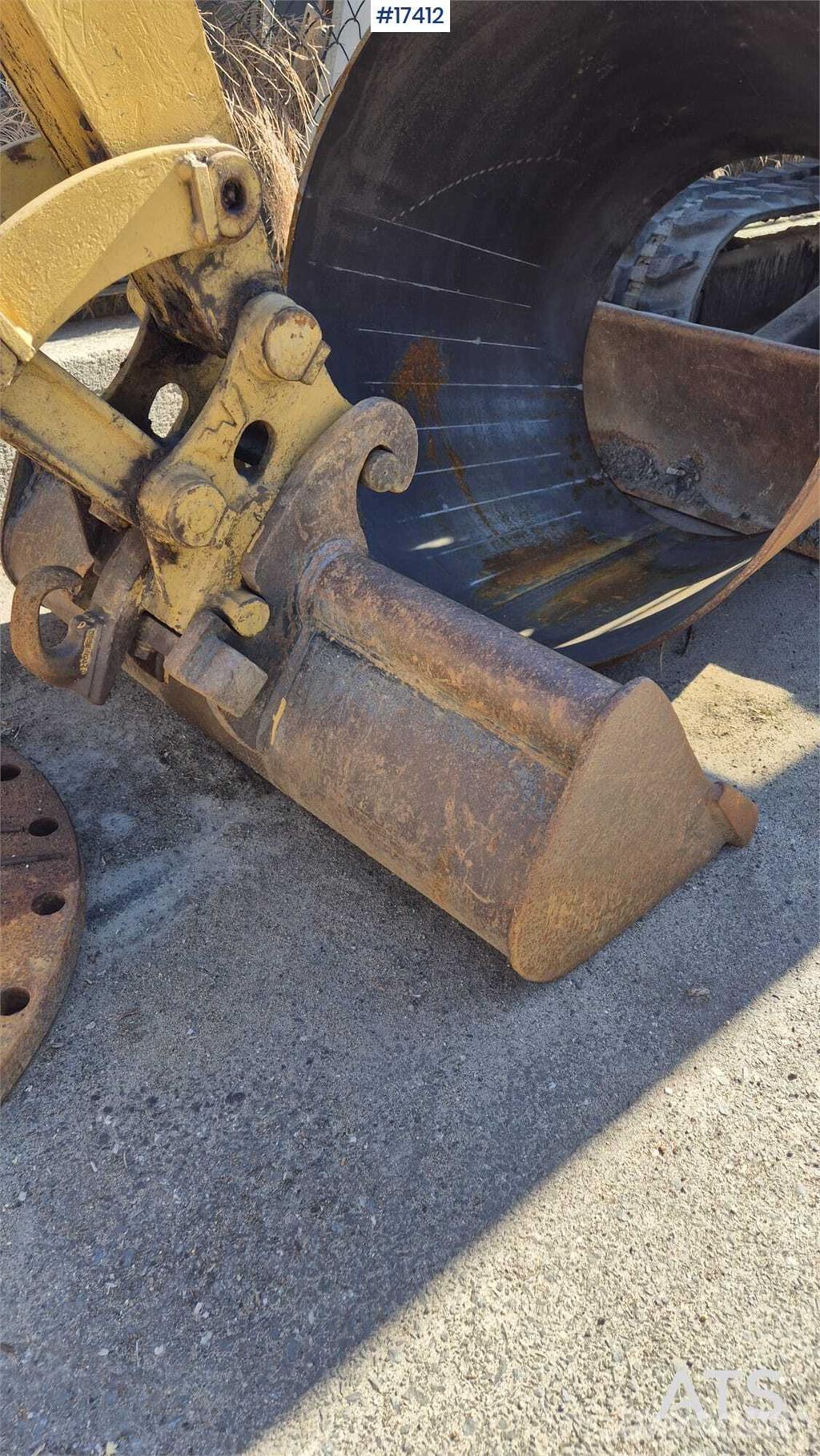 CAT 302.5 حفارات صغيرة أقل من 7 طن (حفارات صغيرة)