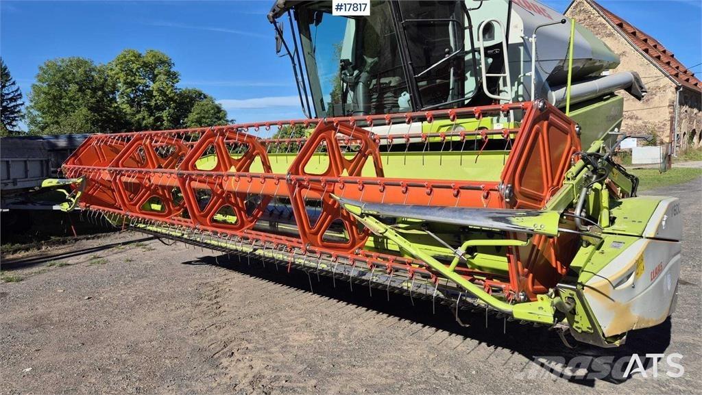 CLAAS Tucano 440 حصادات