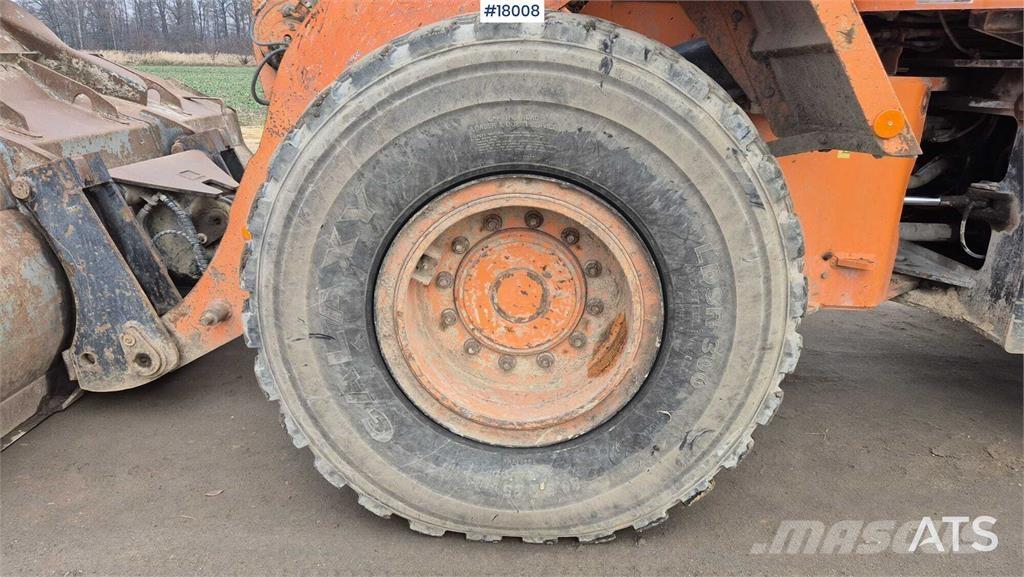 Doosan DL 250 لوادر بعجل