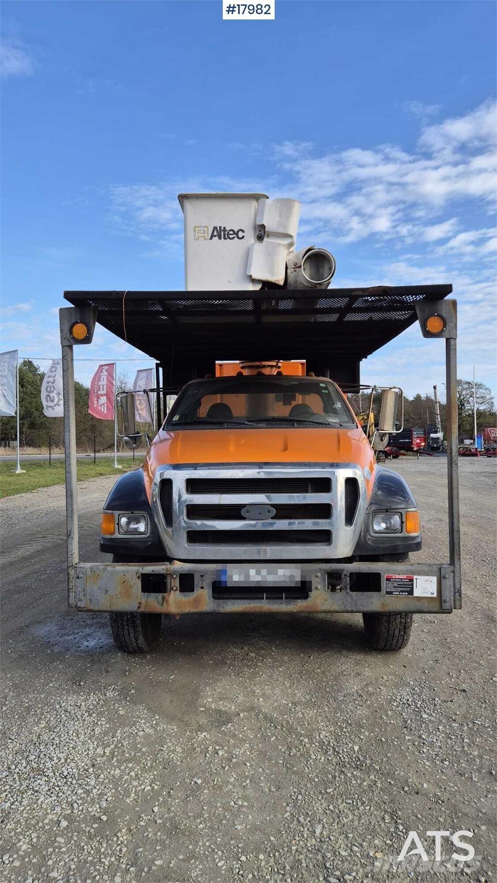 Ford F750 شاحنات الرافعات