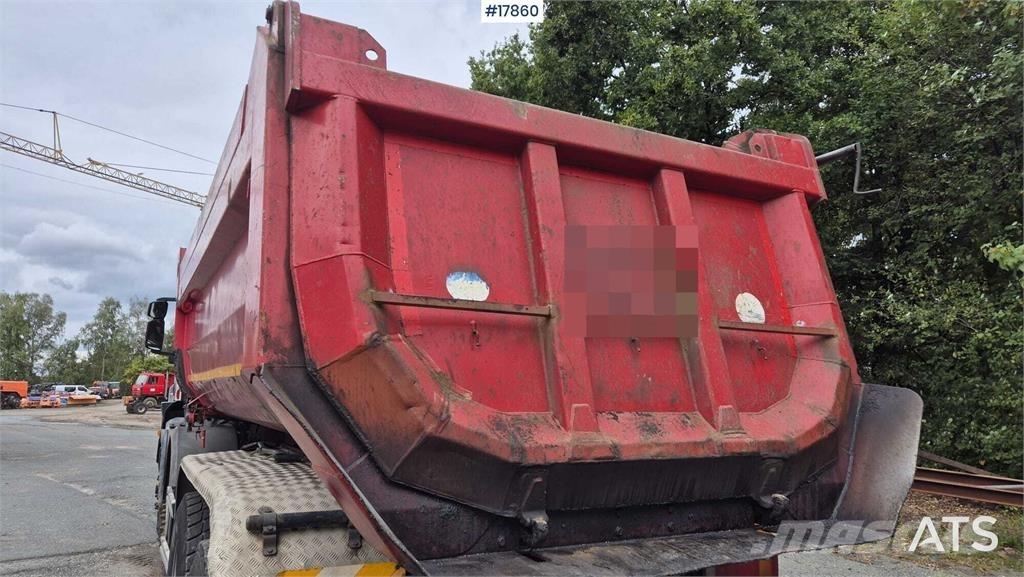 Iveco Trakker 450 شاحنات قلابة