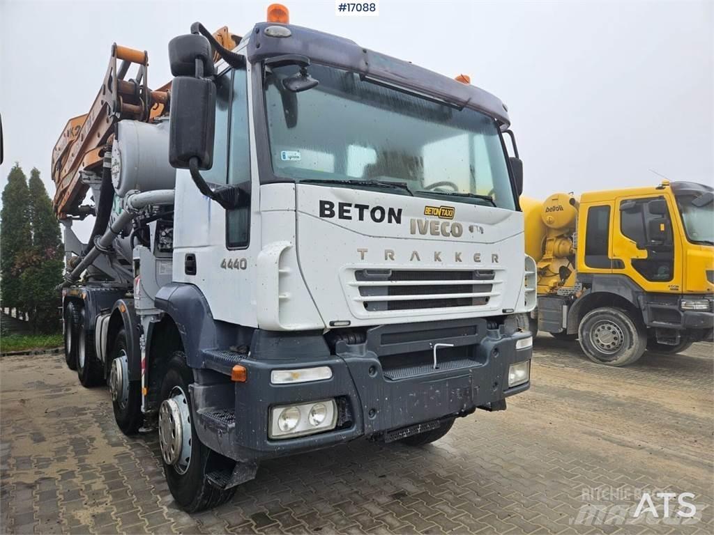 Iveco Trakker A440T مضخات خرسانة