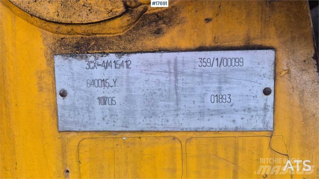 JCB 3cx لوادر ذات جرافات عكسية