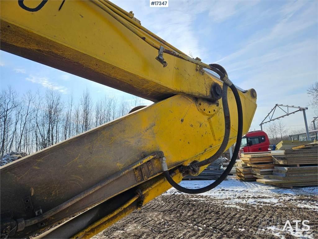 Komatsu PC 210 LC حفارات زحافة