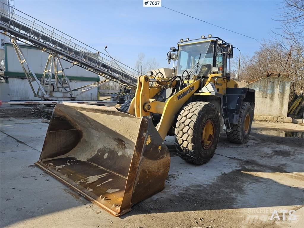 Komatsu WA 320-5 لوادر بعجل
