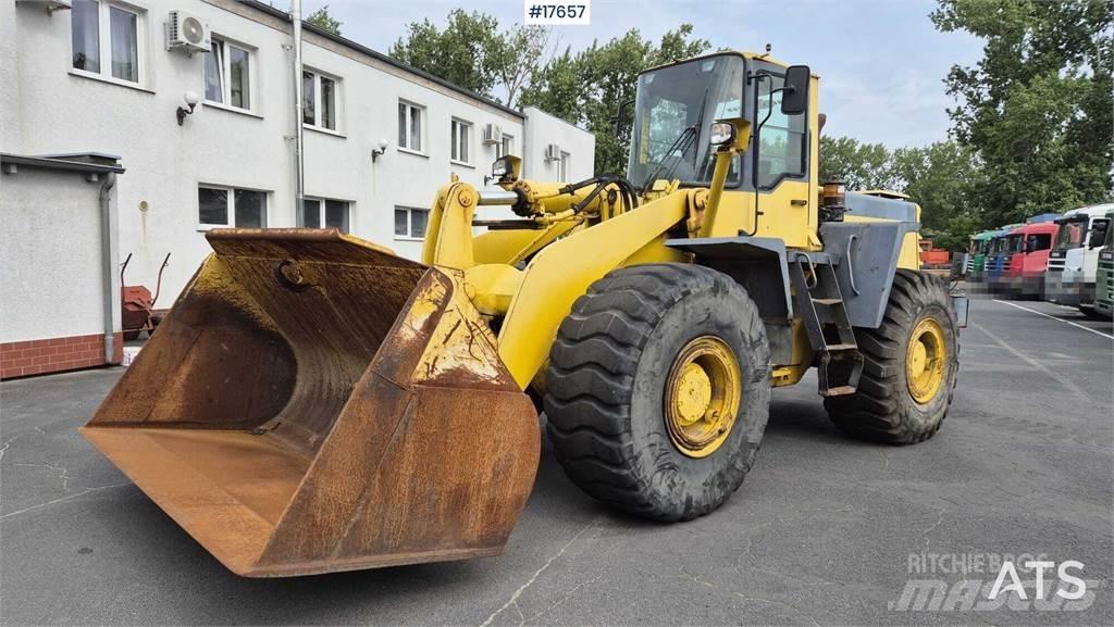 Komatsu WA420-3H لوادر بعجل