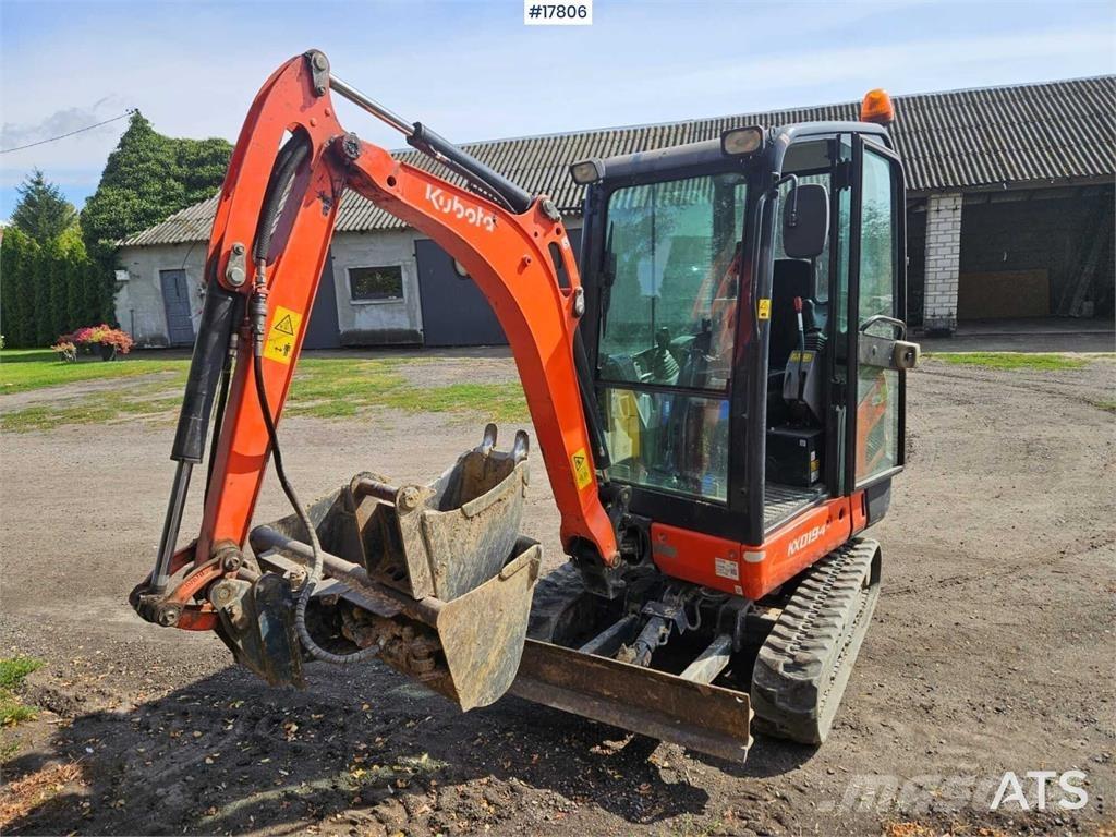 Kubota KX019-4 حفارات صغيرة أقل من 7 طن (حفارات صغيرة)
