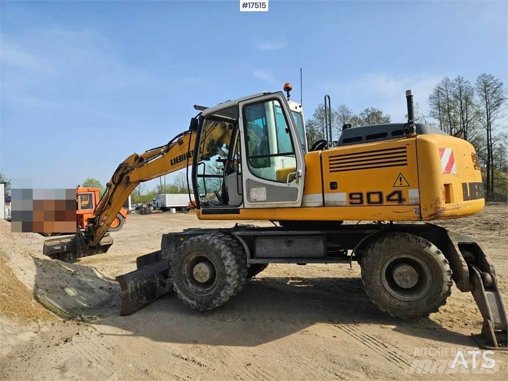 Liebherr A 904 C حفارات بعجل