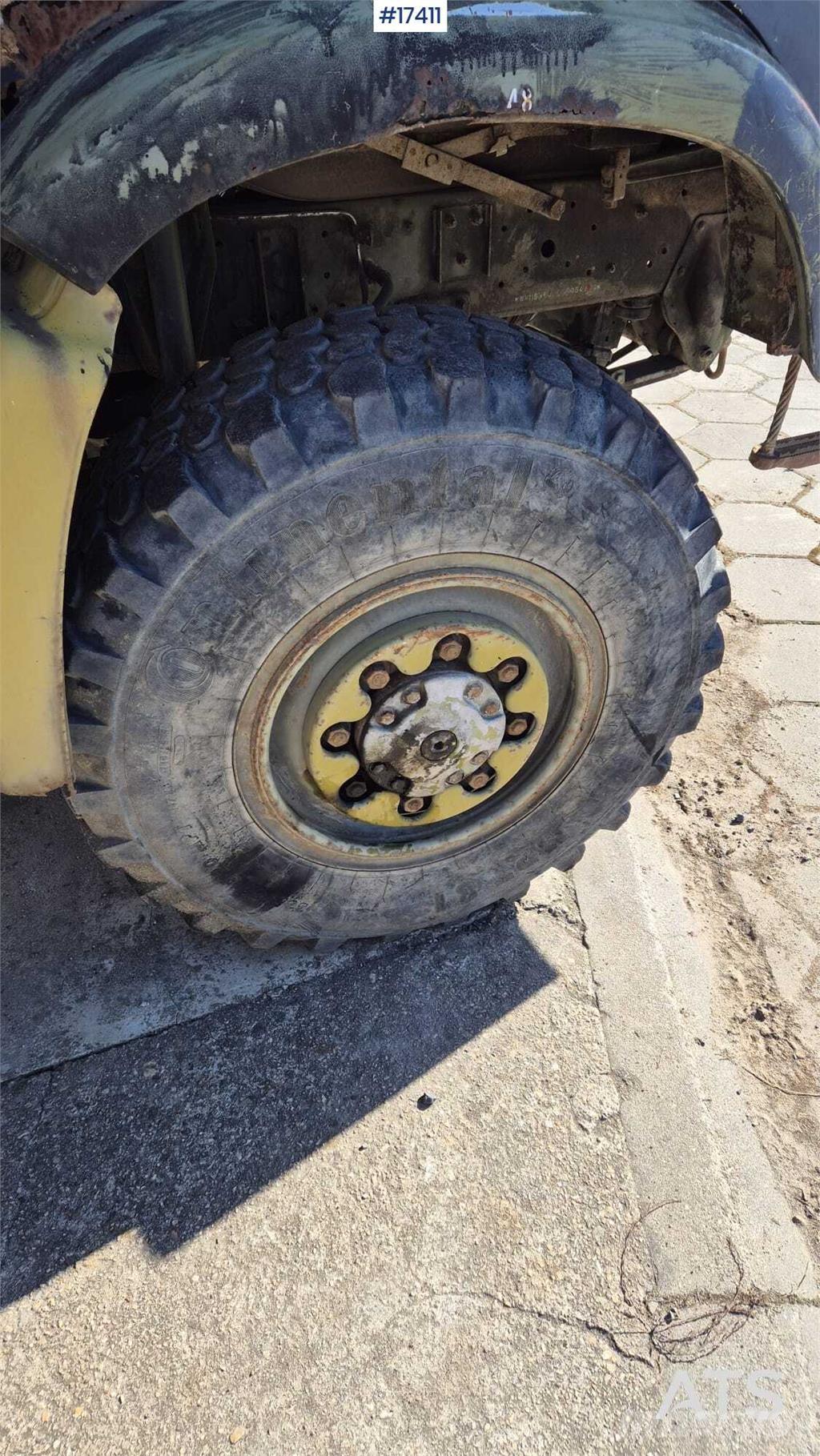 MAN 8.136 شاحنات ذات هيكل صندوقي