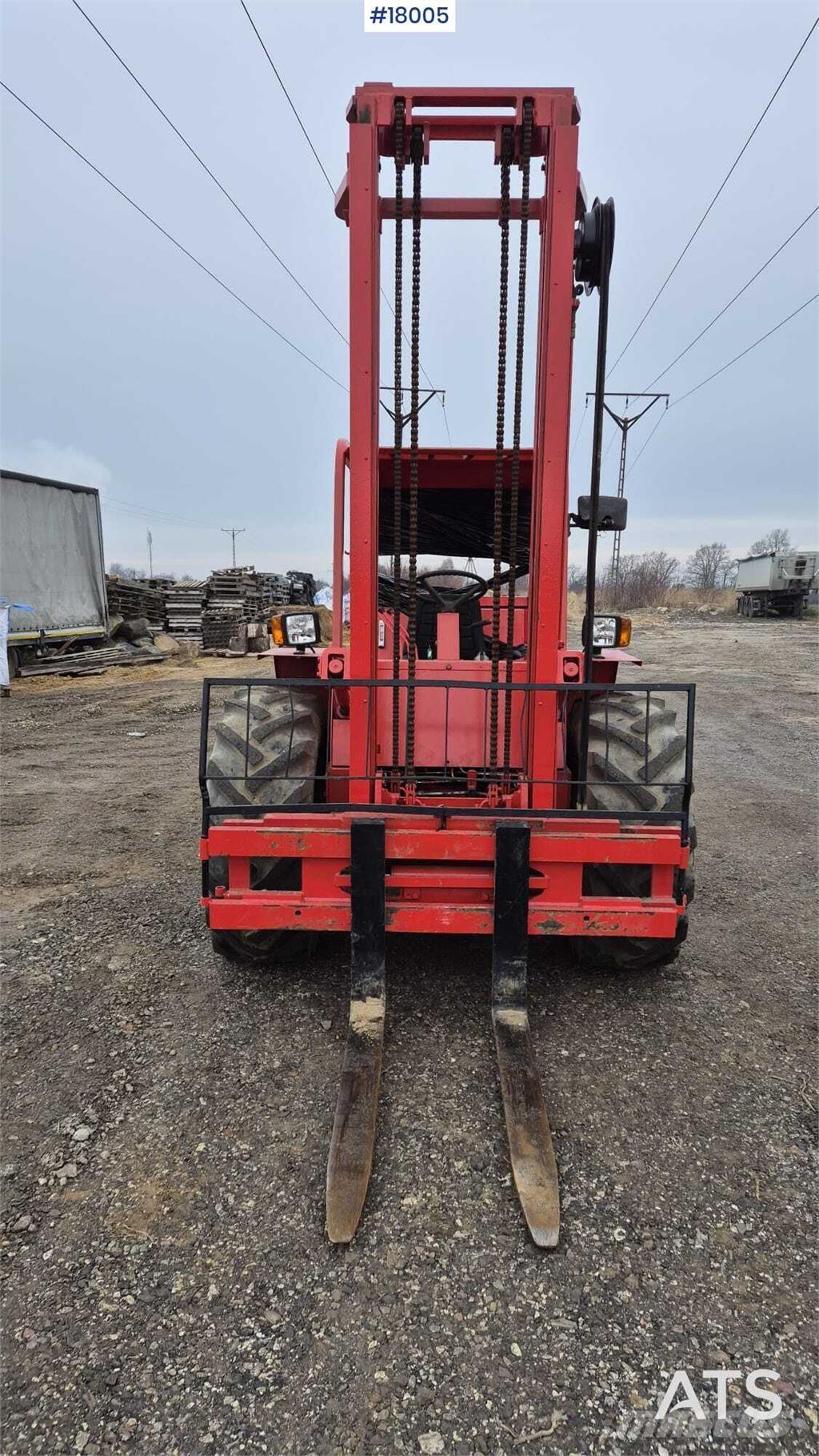 Manitou MB 30N شاحنات الديزل