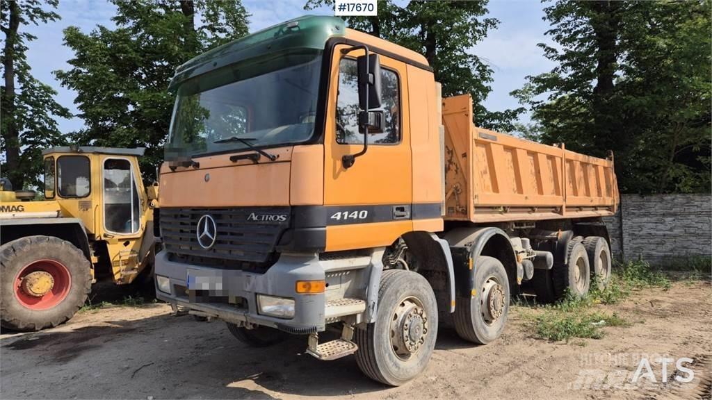 Mercedes-Benz 4140 شاحنات قلابة