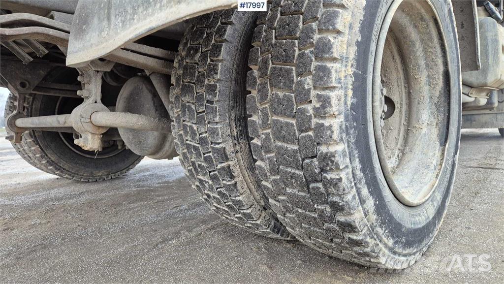 Renault Midlum 220 شاحنات قلابة