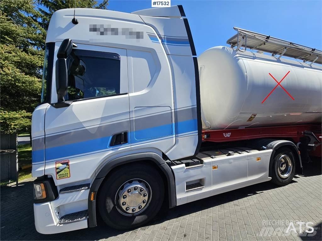 Scania R450 وحدات الجر